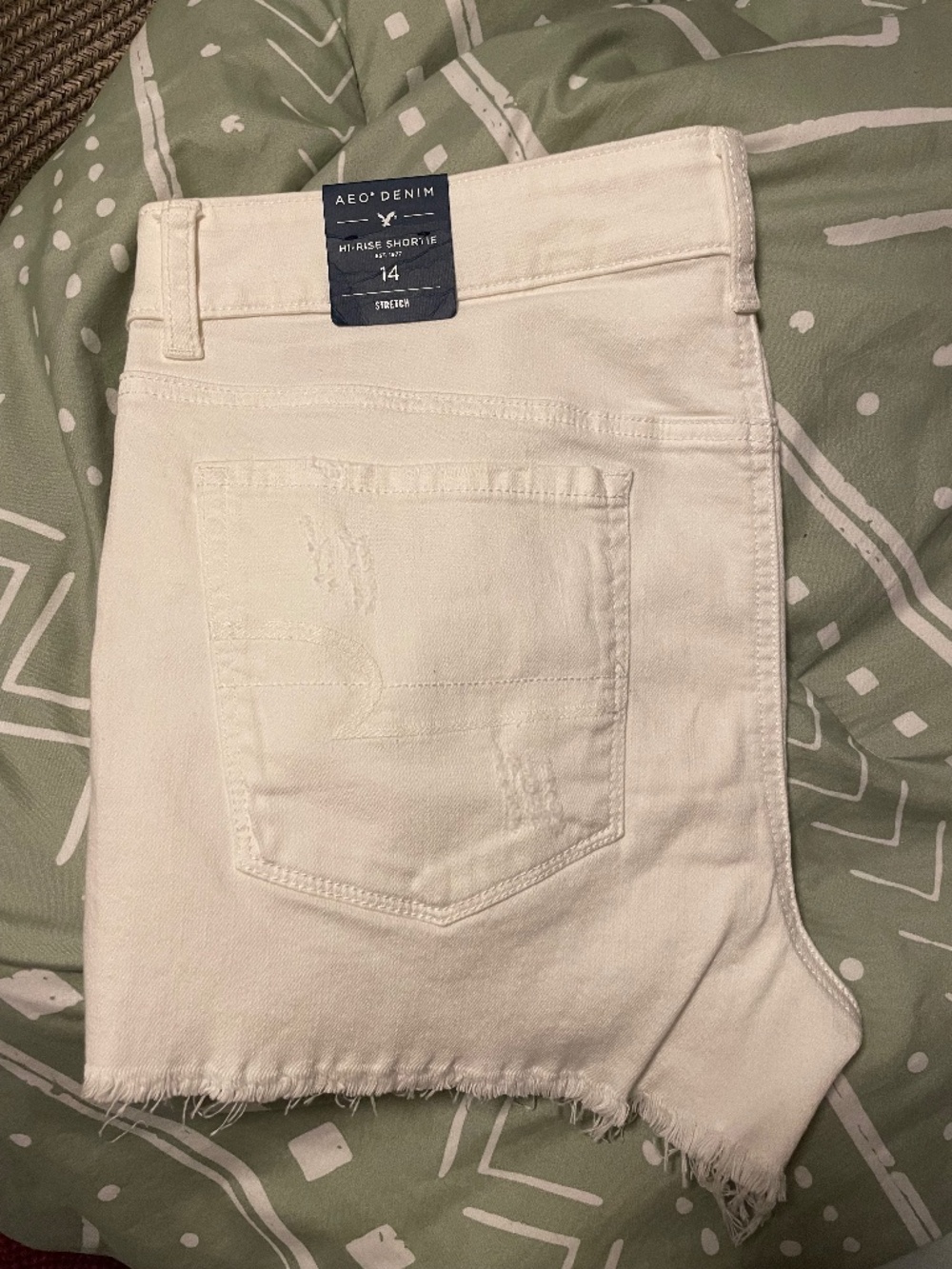NWT AMERICAN EAGLE WHITE DENIM SHORTS